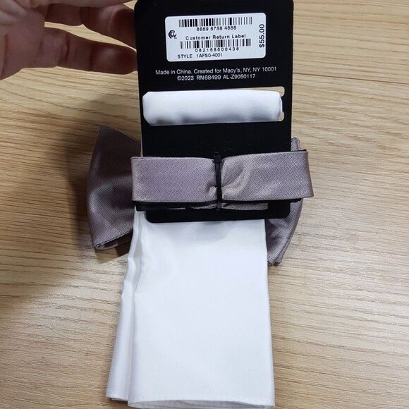 ALFANI Mens Bow Tie Purple Lavender & Solid White Pocket Square Matching Set - Picture 2 of 3